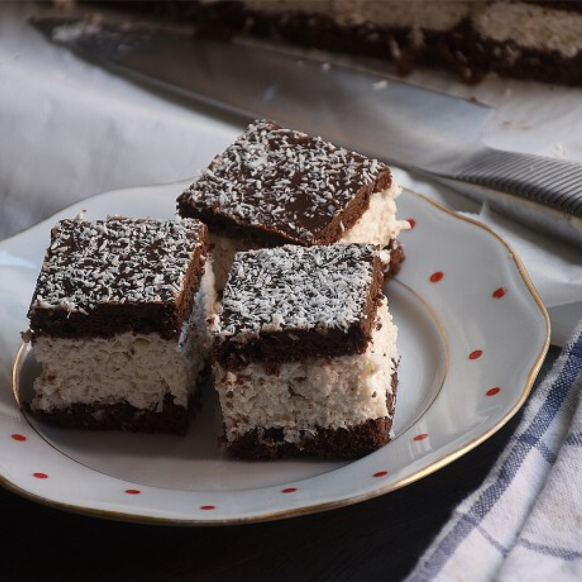 9 nagyon omlós, könnyed kókuszos süti, amivel nem kell sokat bajlódni