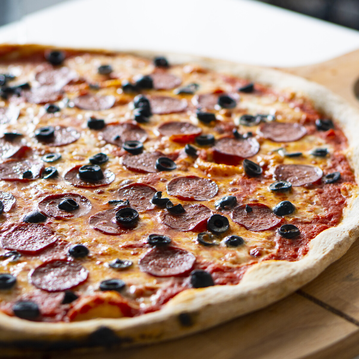 Megnyílt a fővárosi Caza Pizzabár, ami akár Kaliforniában is lehetne