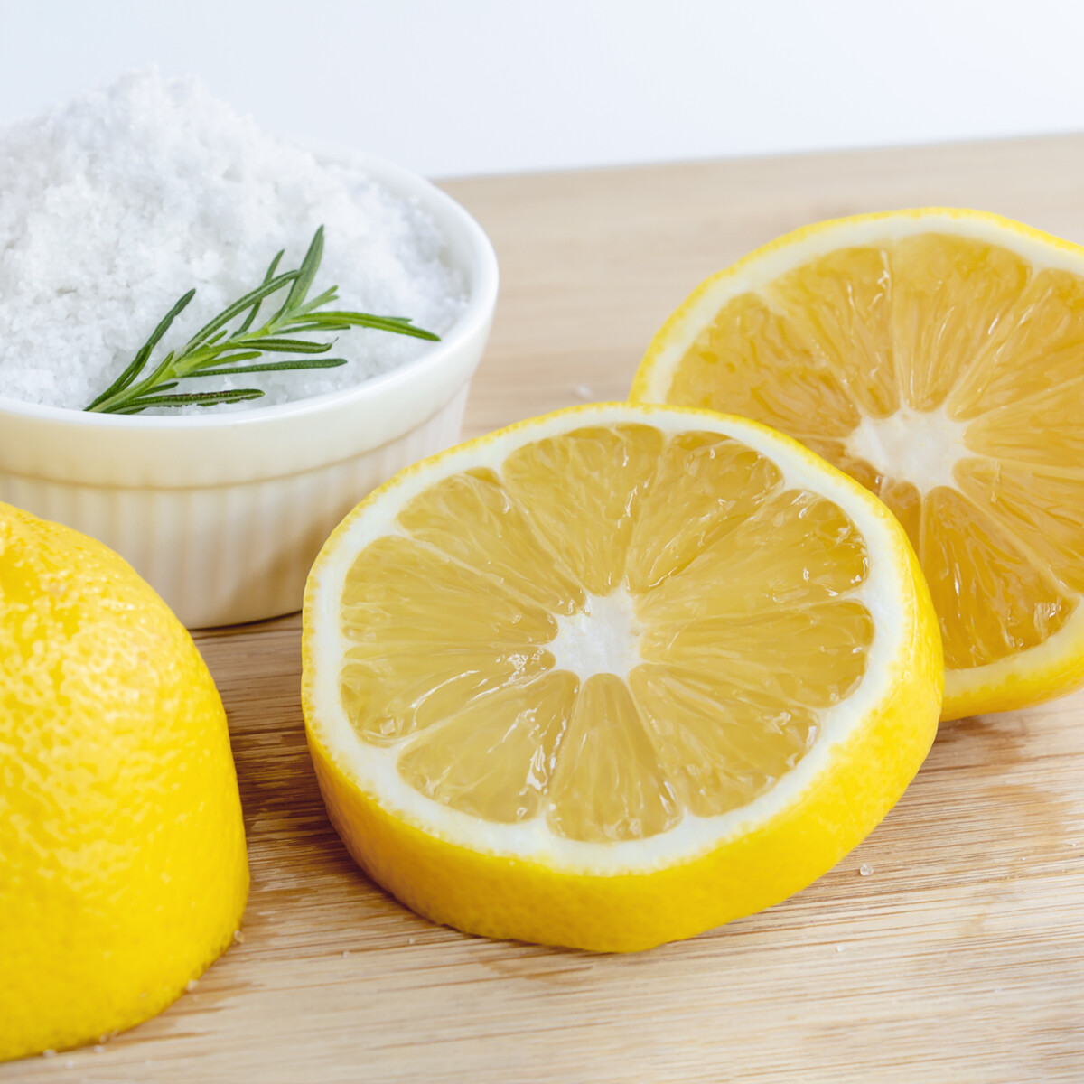 7 felület, melyet nem szabad citrommal tisztítani