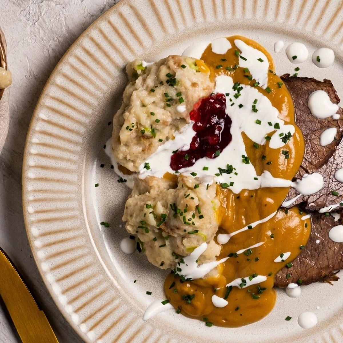 Tökéletes vadast és rakott kelt készítettünk, három kávés süteményt hoztunk nektek