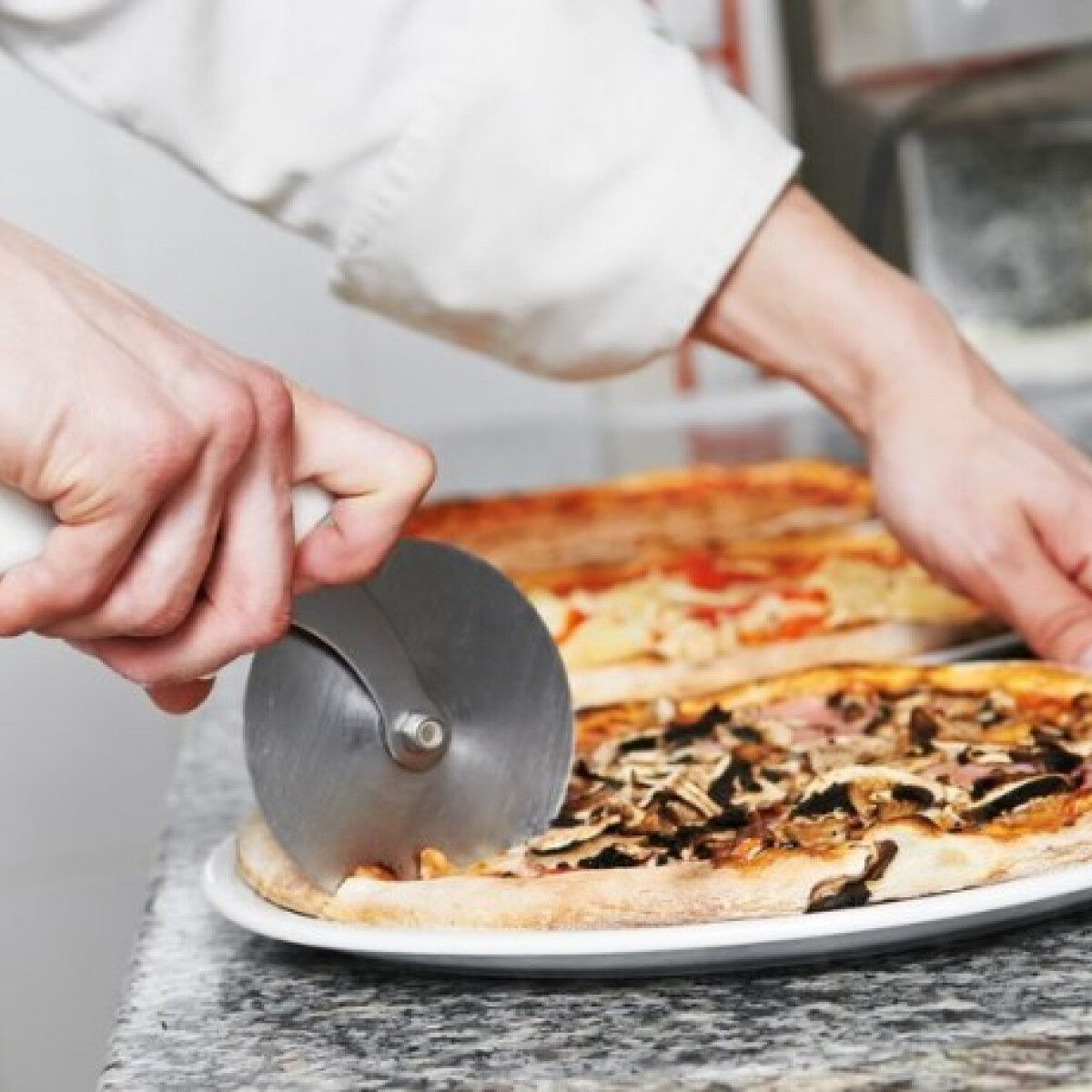 Jön az ingyen pizza Nápoly utcáin?