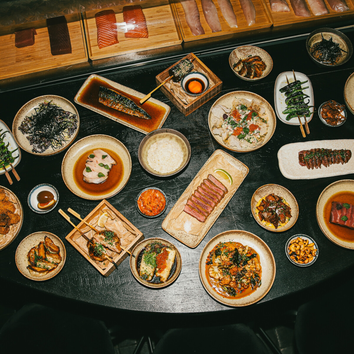 YURU Budapest – A sejtelmes izakaja, ahol bajnok a gyoza, és csúszik a szakés koktél