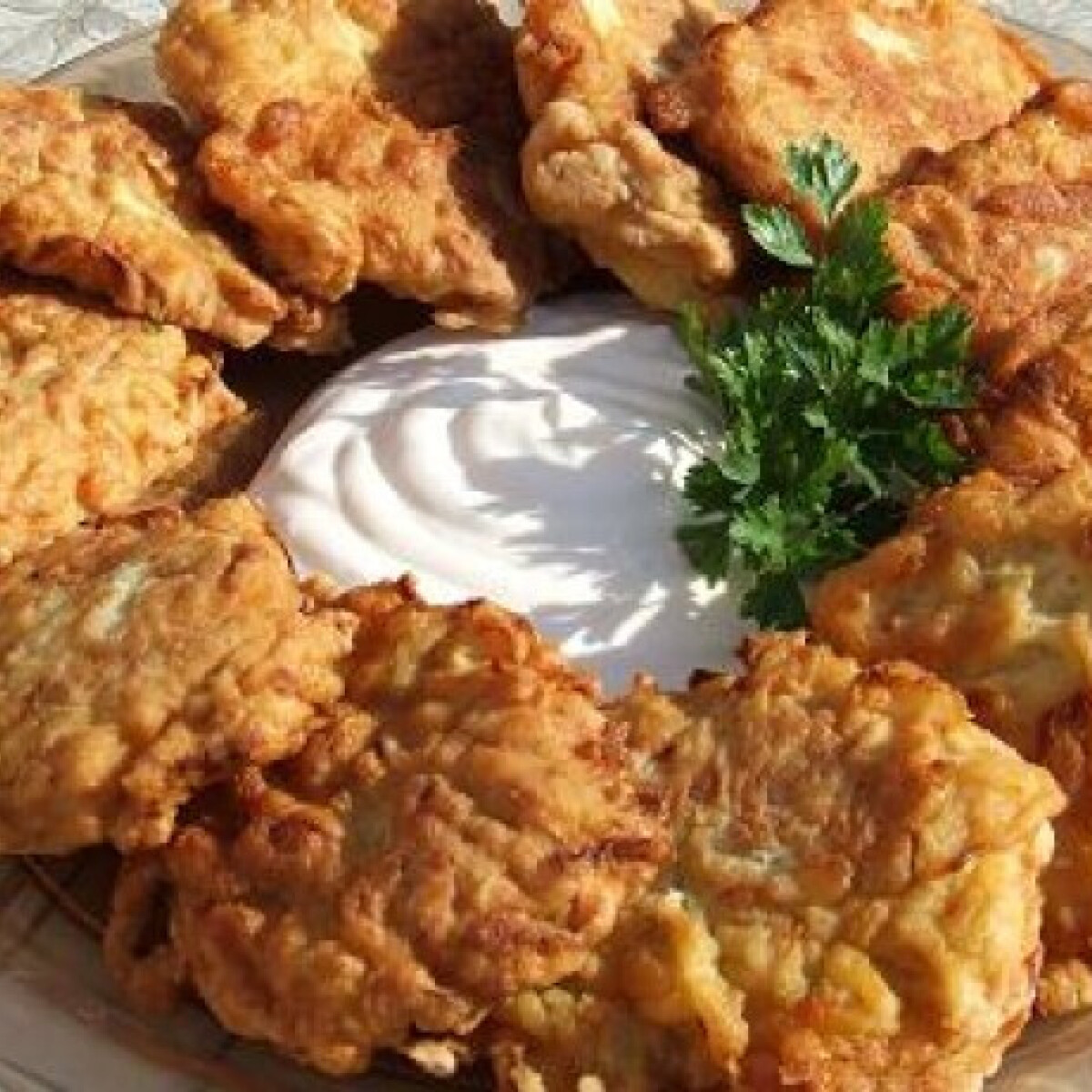 12 ropogós CUKKINIFASÍRT és -tócsni, amit nem győzöl majd bekapkodni