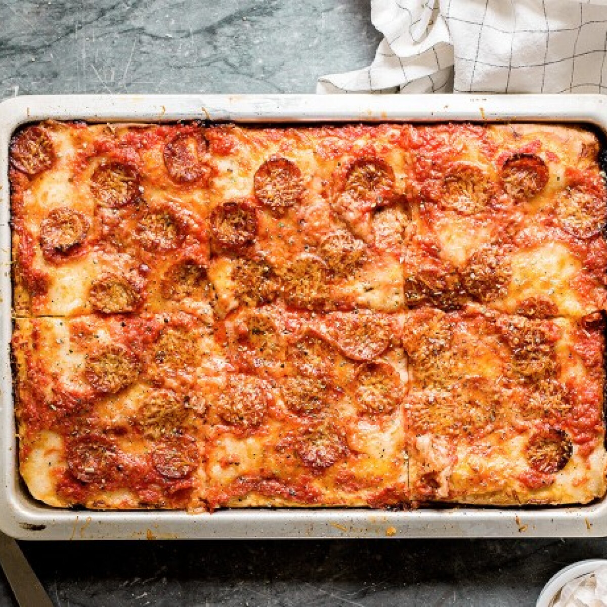 Furfangos praktika a tökéletes tepsis pizzáért