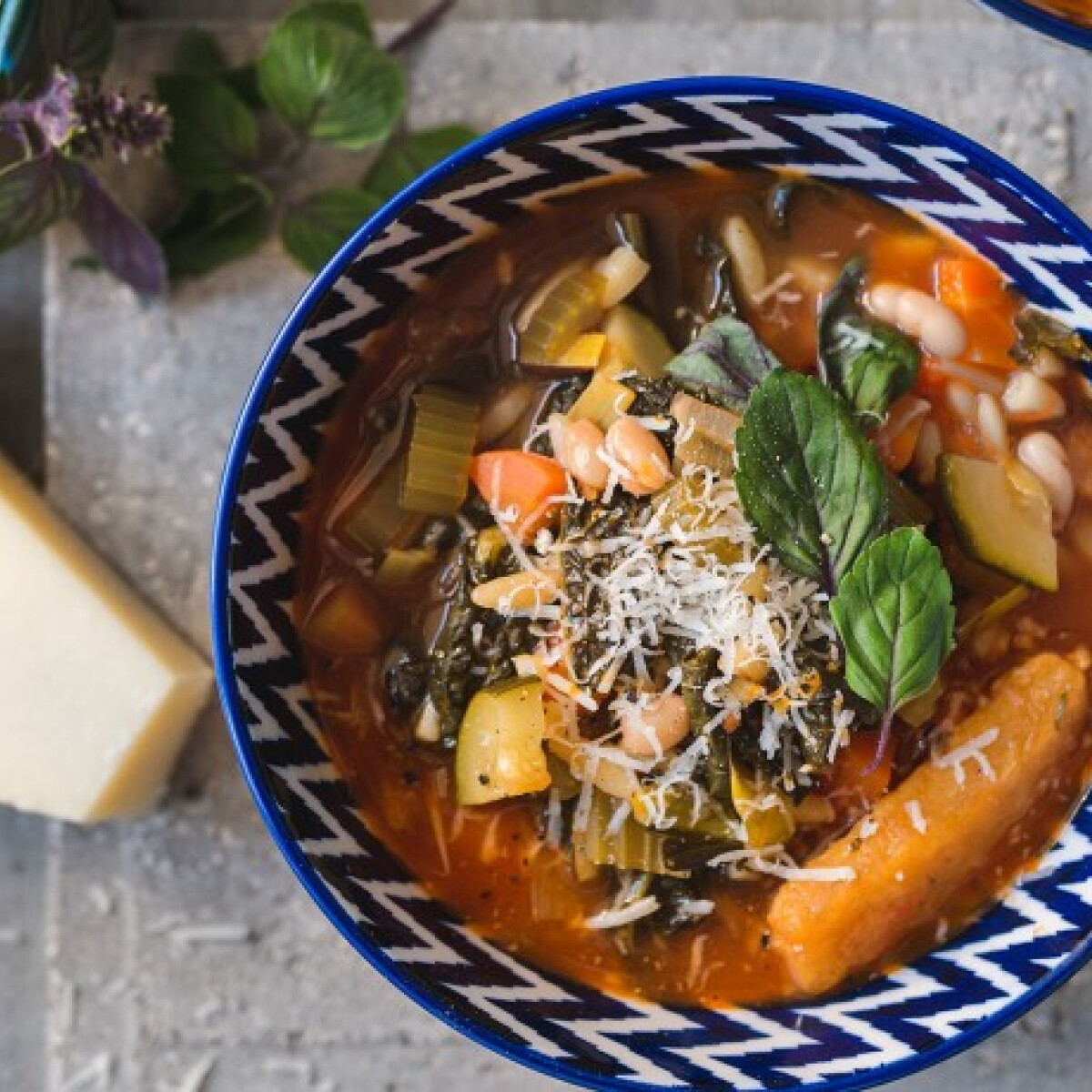 Mit főzzek ma? – Olaszos csütörtököt tartunk, főszerepben a minestrone és a sajtos tészta