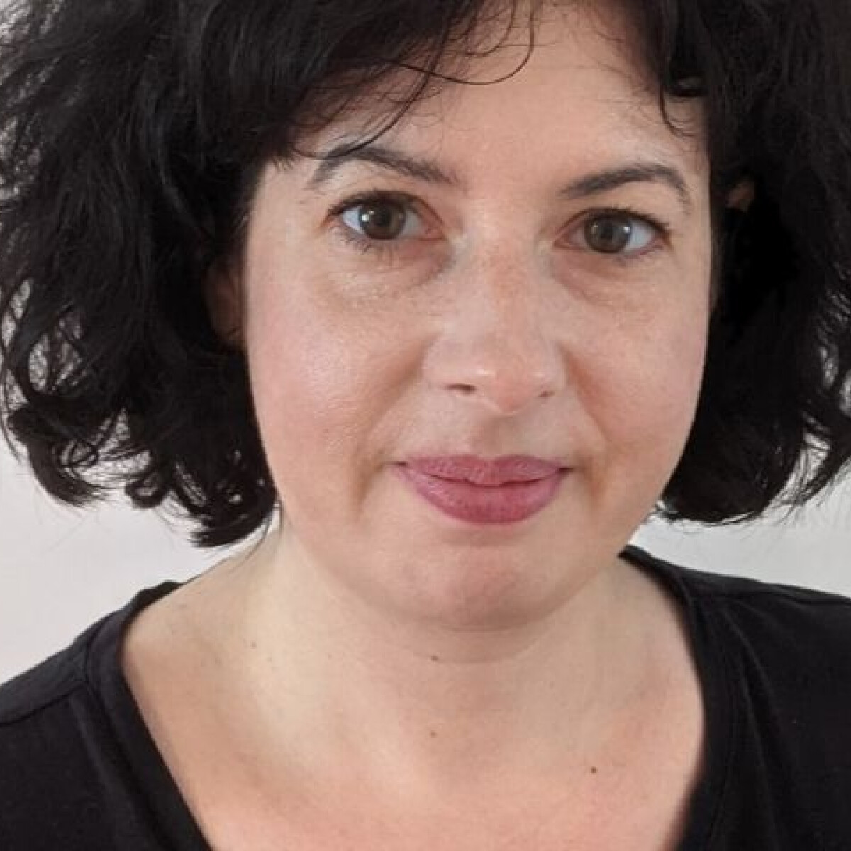 „Legkedvencebb ételem a töltött karalábé, tejfölösen, ízesen, ahogy anyukám készíti" – Konyhanyelven Szekeres Dórával