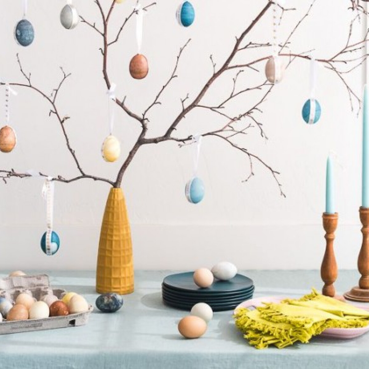 Így dekoráld az asztalt húsvétra