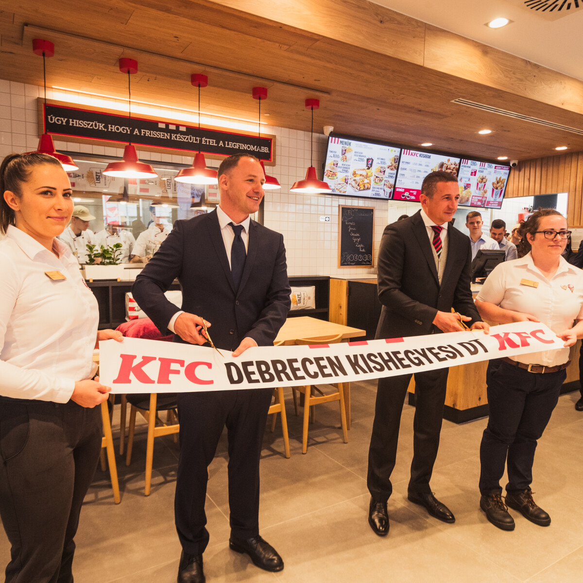 Debrecenben nyílt az első ennyire újító KFC-étterem