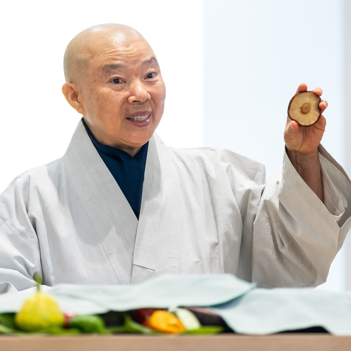 „Minél kevesebb fűszert használunk, annál jobban megismerjük az étel igazi ízét" – Jeong Kwan buddhista szerzetesasszonnyal beszélgettünk