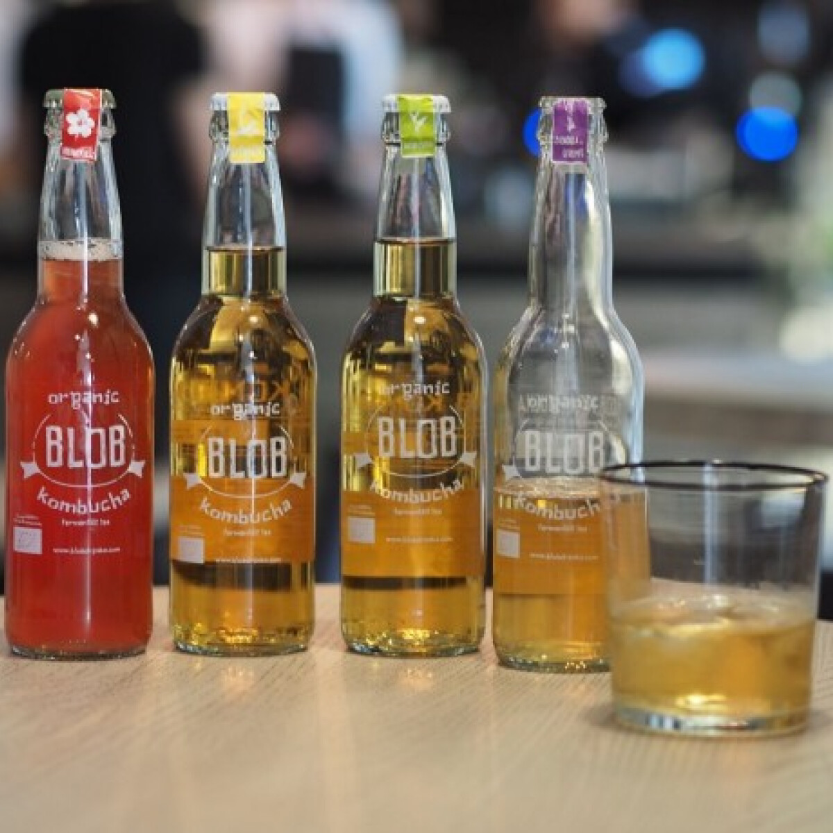 Biztos nem gondoltad volna, hogy a tea erjesztve is jó - Hozzánk is elért az új gasztoőrület, a kombucha