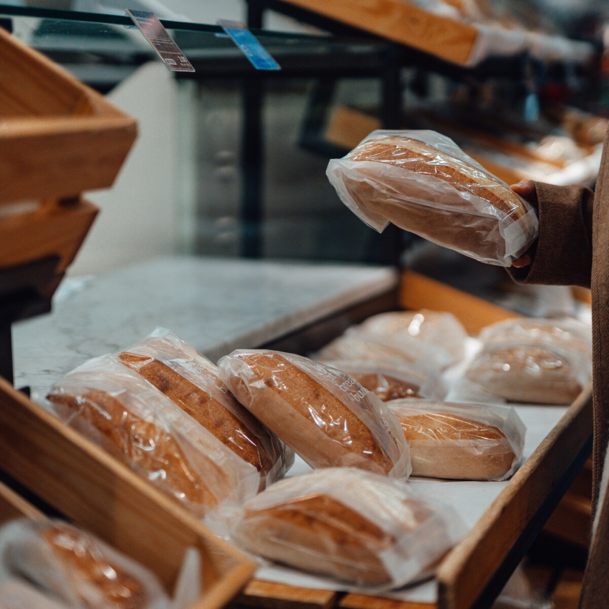 Bár csökken a búza ára, a kenyéré nem
