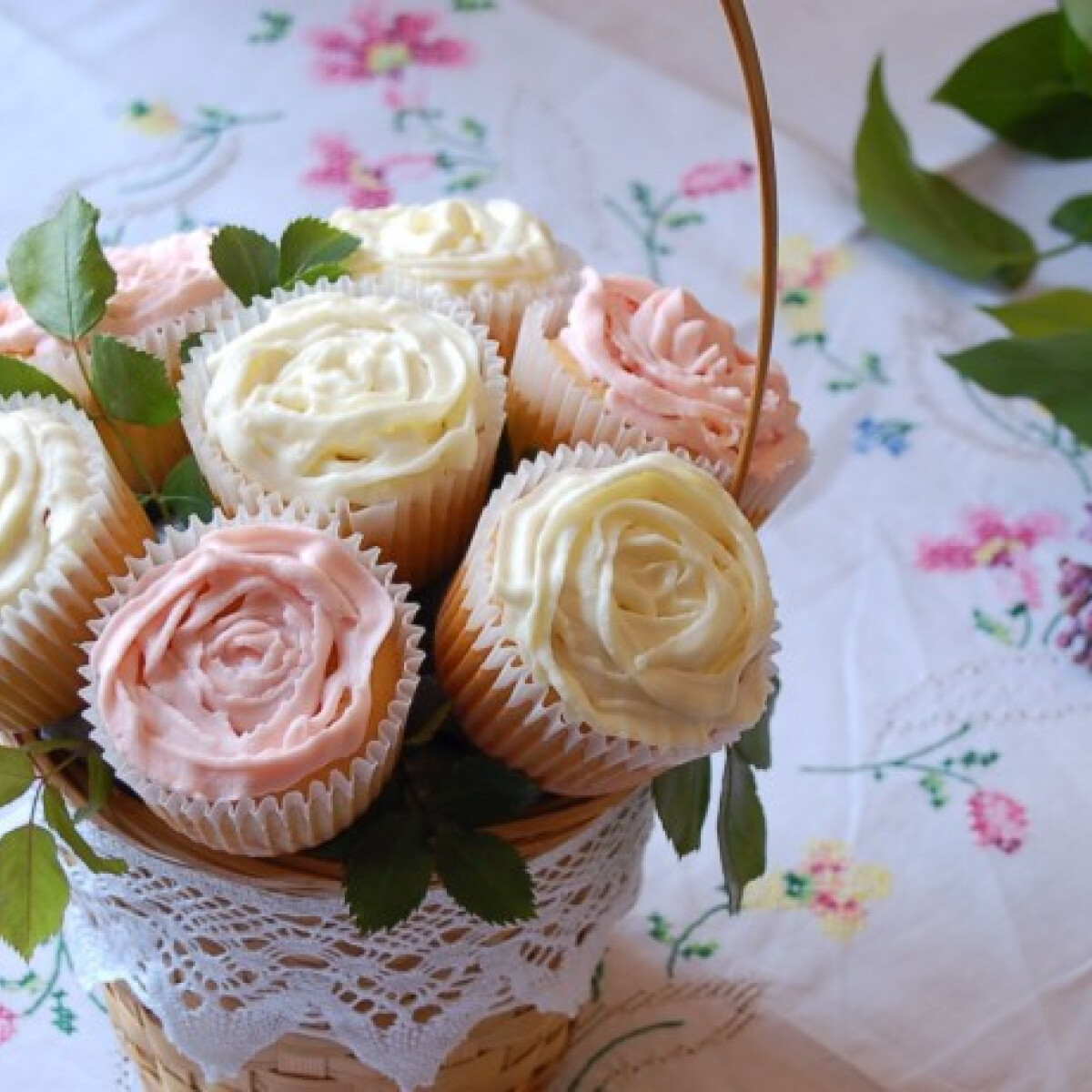 Muffinból rózsacsokrot Anyák napjára!