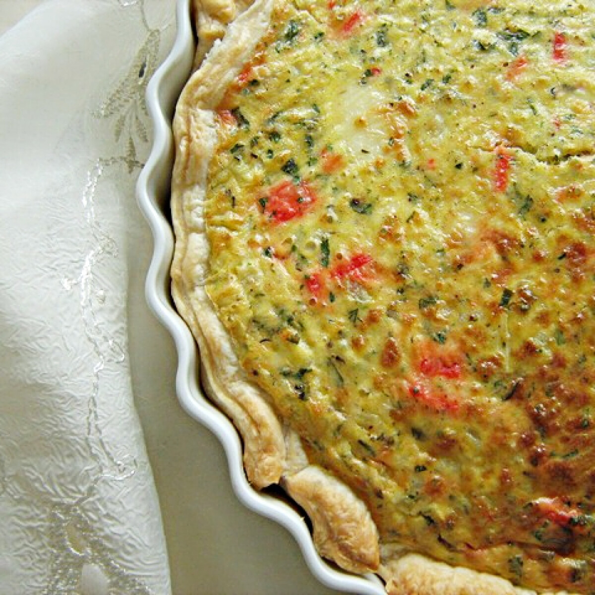 Francia falat: petrezselymes-lazacos quiche