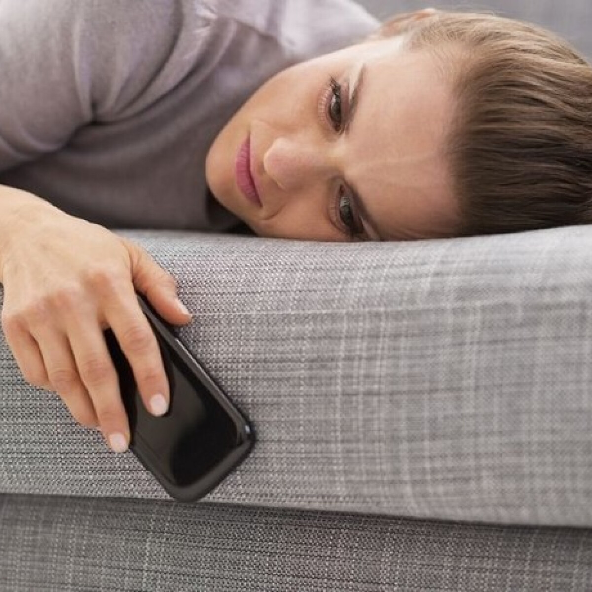Irigység, álmatlanság, depresszió: így betegíthet meg a közösségi média anélkül, hogy észrevennéd
