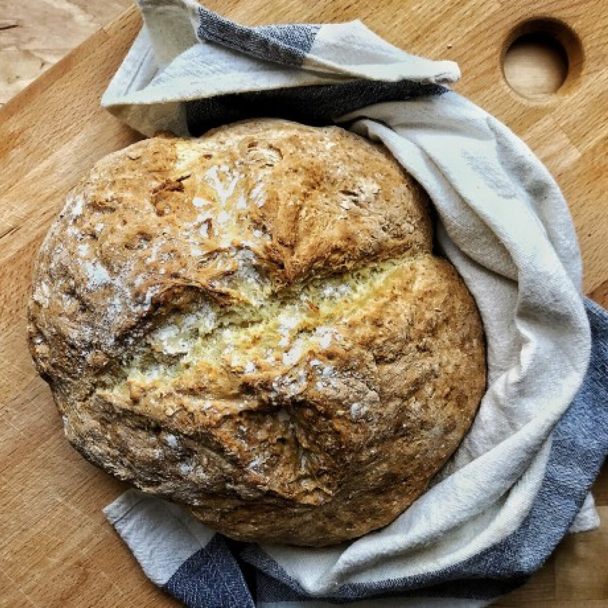 Mutatjuk a legjobb KENYÉR- és péksütirecepteket az Új kenyér ünnepéhez