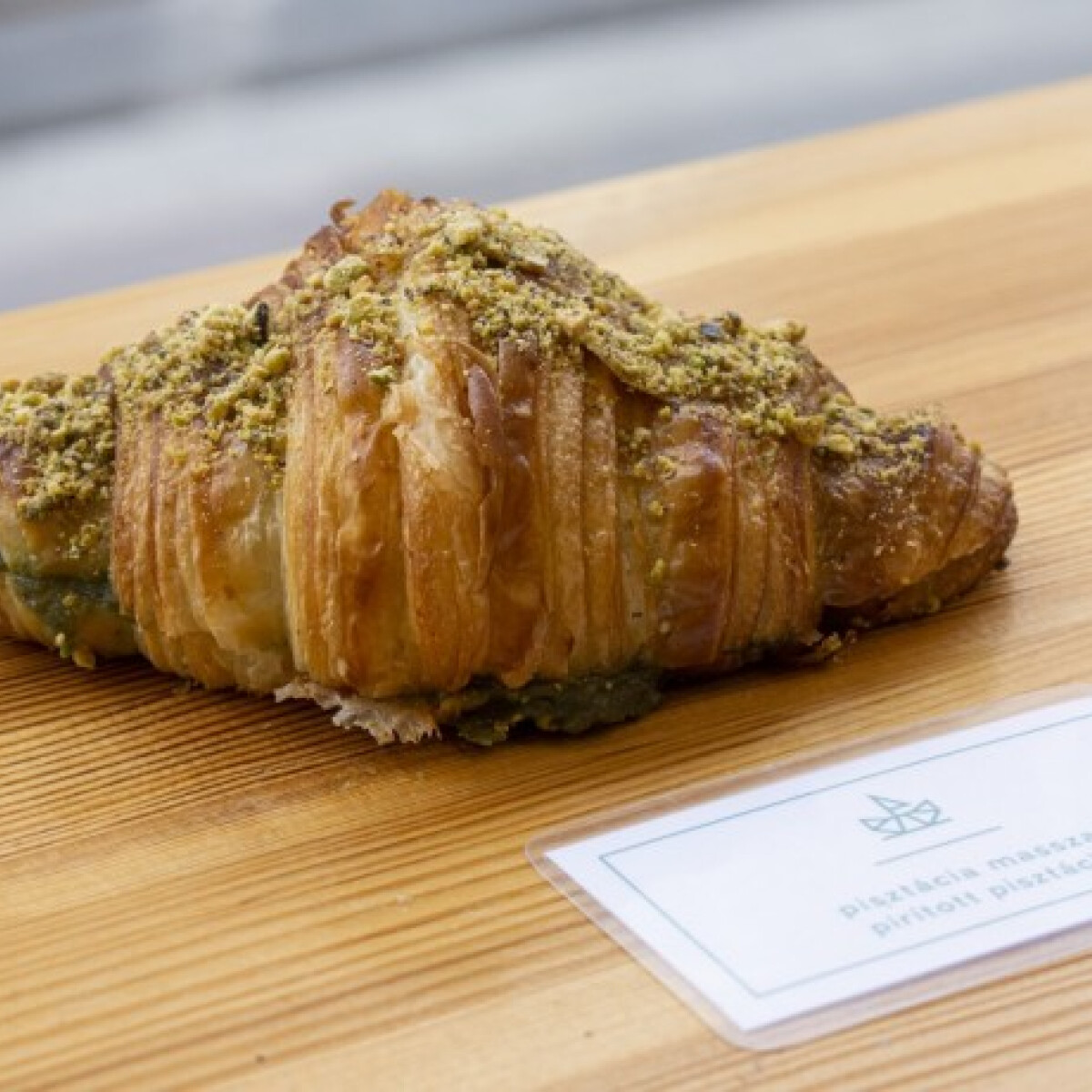 Így készül Pest legjobb kovászos croissant-ja – ez a Freyja, the croissant story