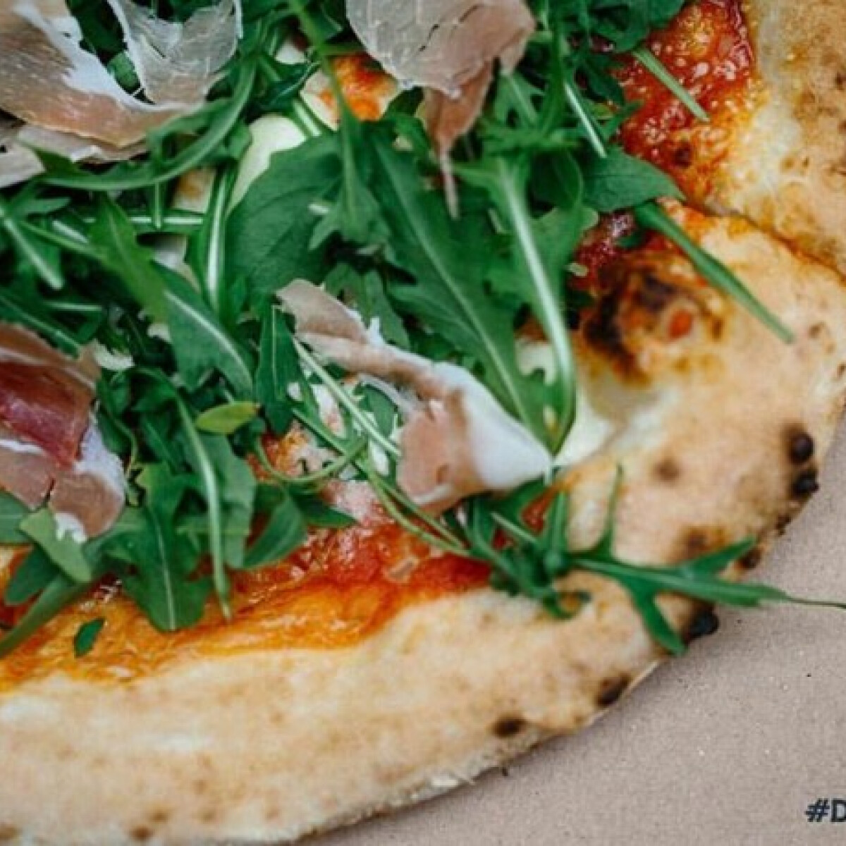 Ha túlláttok a hawaii és songokus maszlagon, akkor most talán meg is kóstolhatjátok a budapesti pizzák Szent Grálját