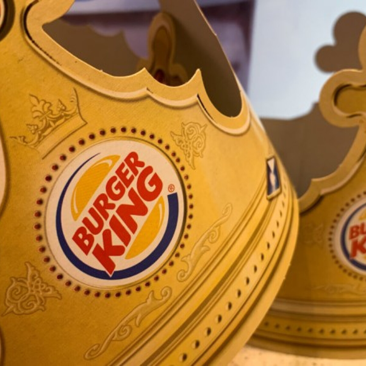 Őrült módon készteti a vendégeket távolságtartásra a Burger King