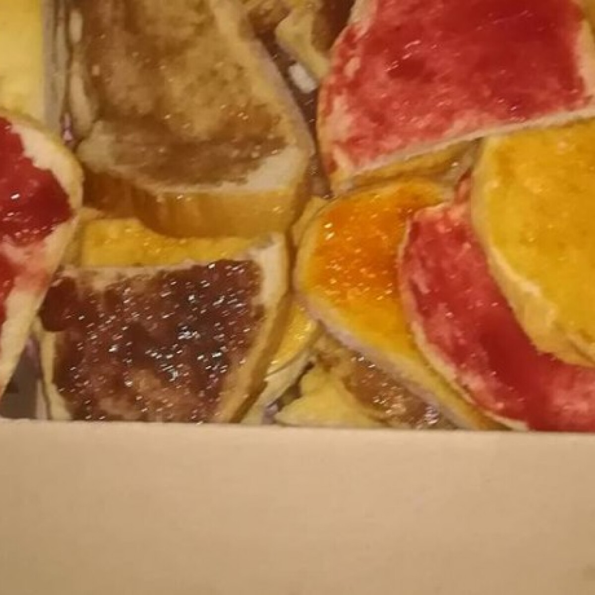 Van egy magyar gimi, ahol a kamaszok annyira jó fejek, hogy hajléktalanoknak adják a maradékot
