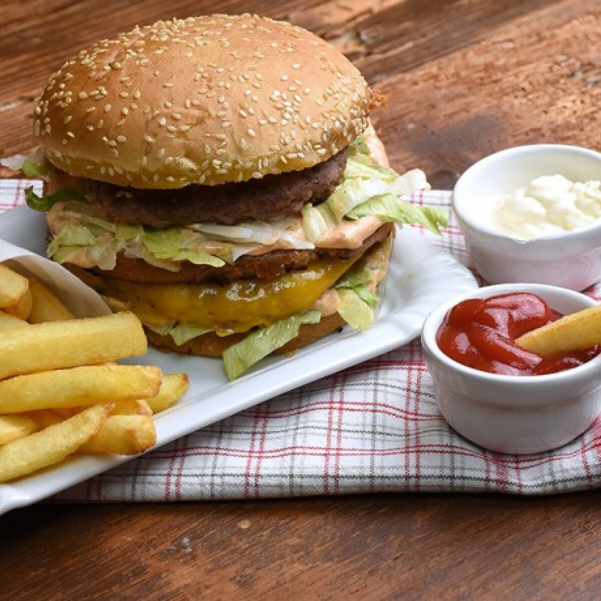 7 szaftos és zabálnivaló hamburger, amely roskad a sajttól