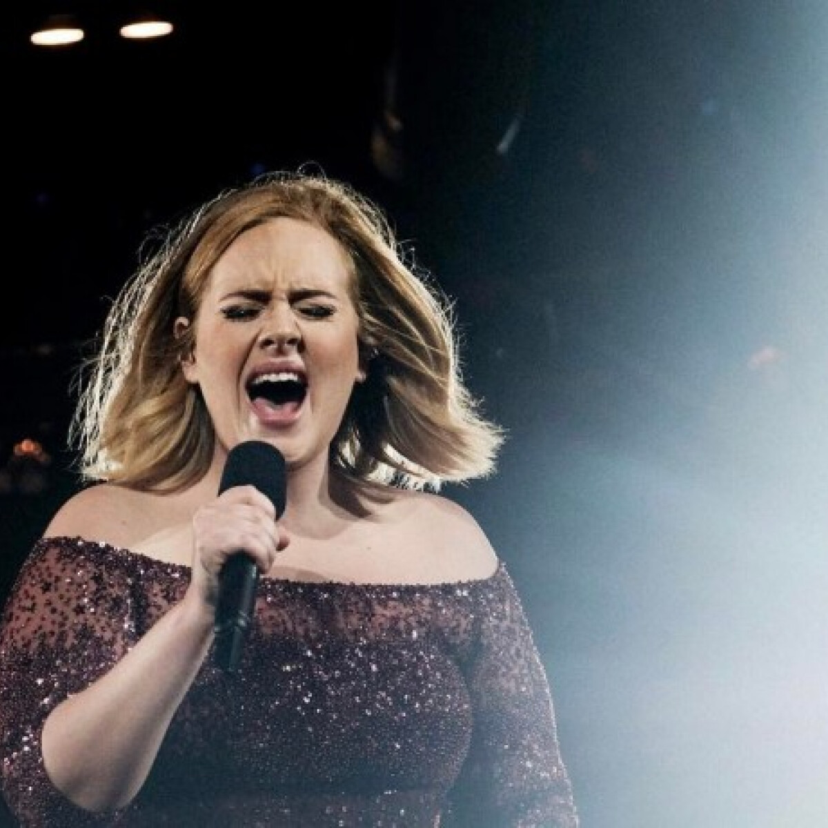 Elképesztően lefogyott Adele