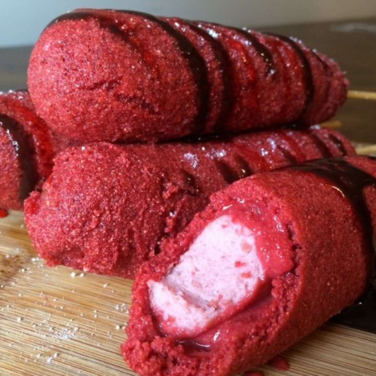 Beleharapnál a bársony corn dogba?
