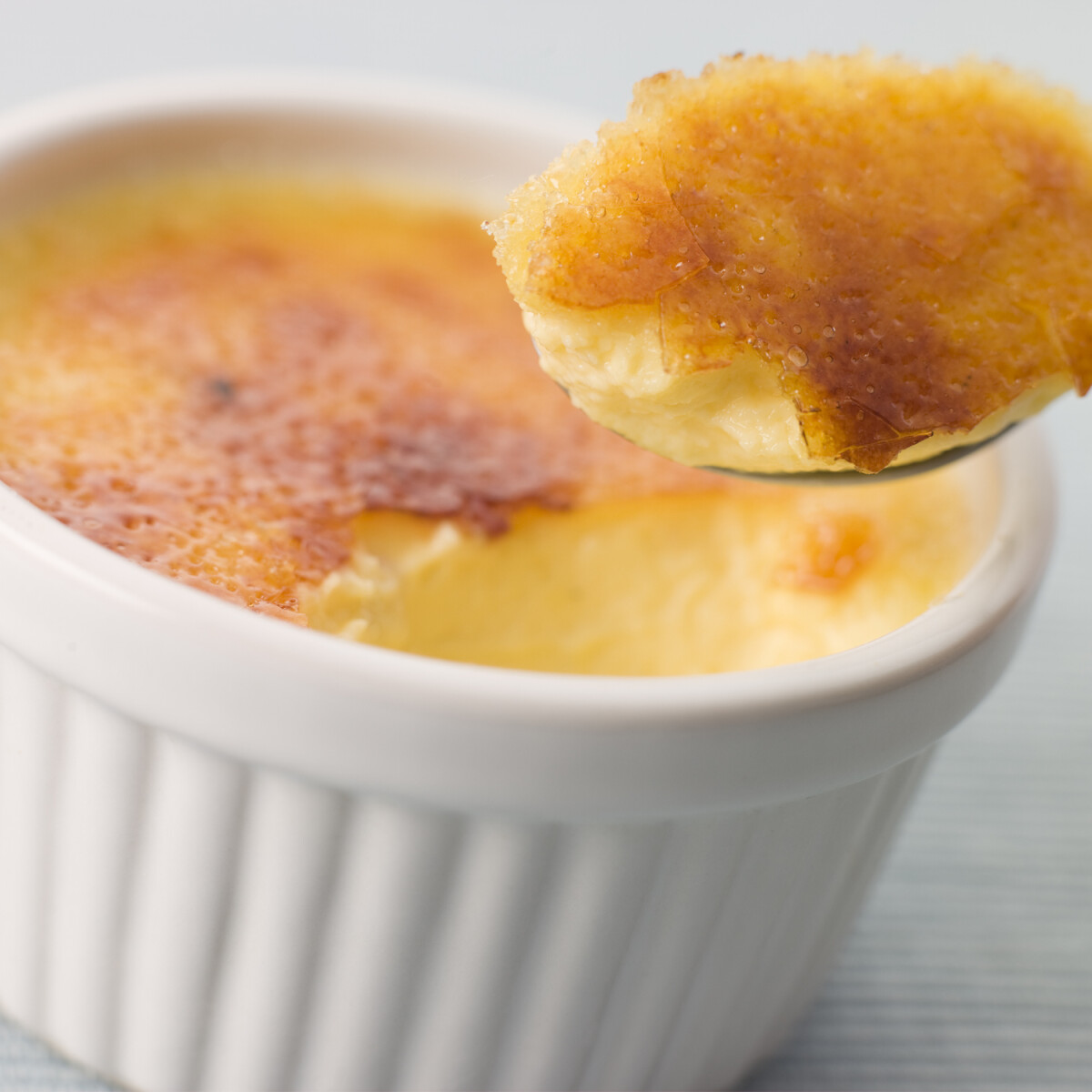 Így lesz tökéletes a crème brûlée-d otthon