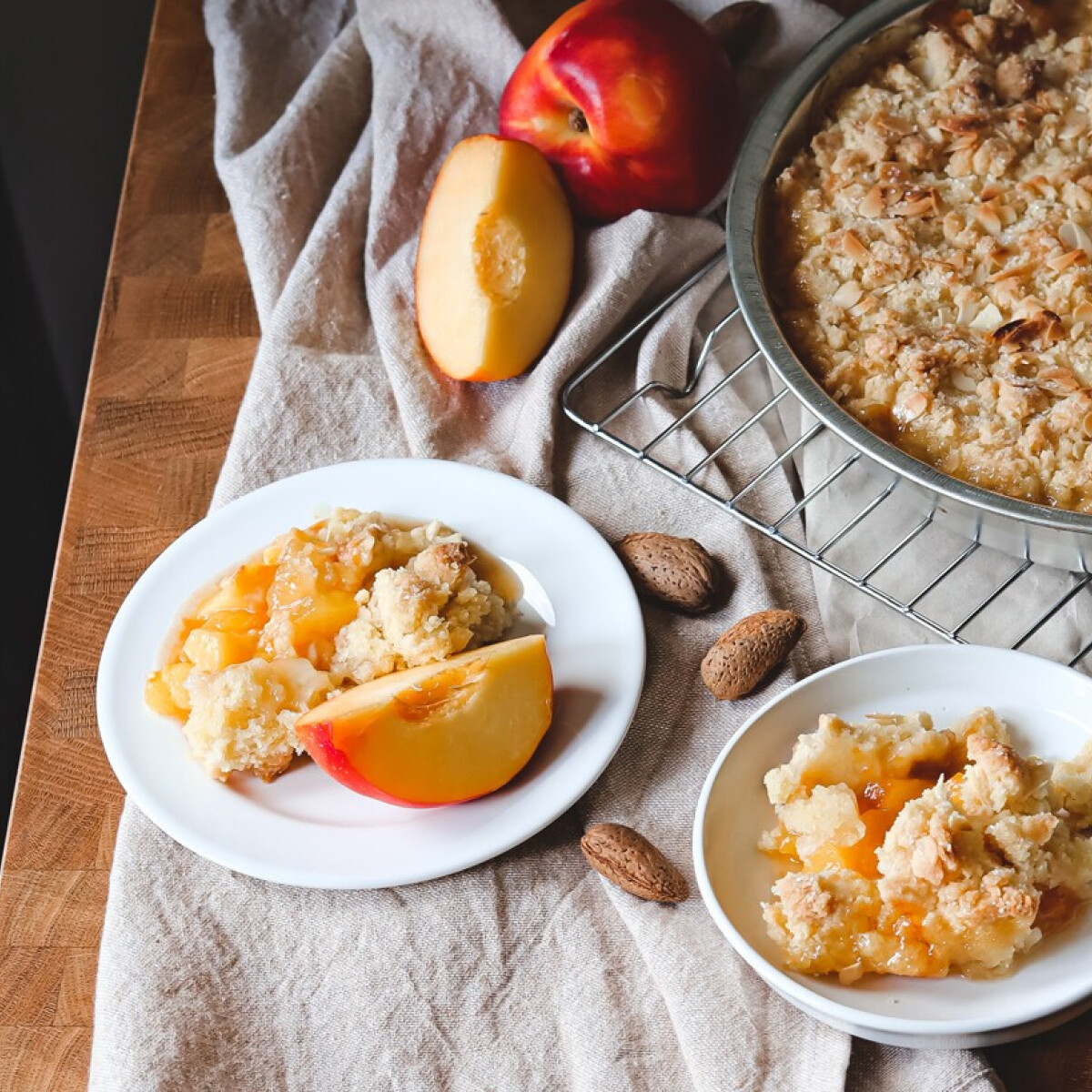 Mit főzzek ma? Zöldségleves, brassói és barackos-mandulás crumble készül kedden