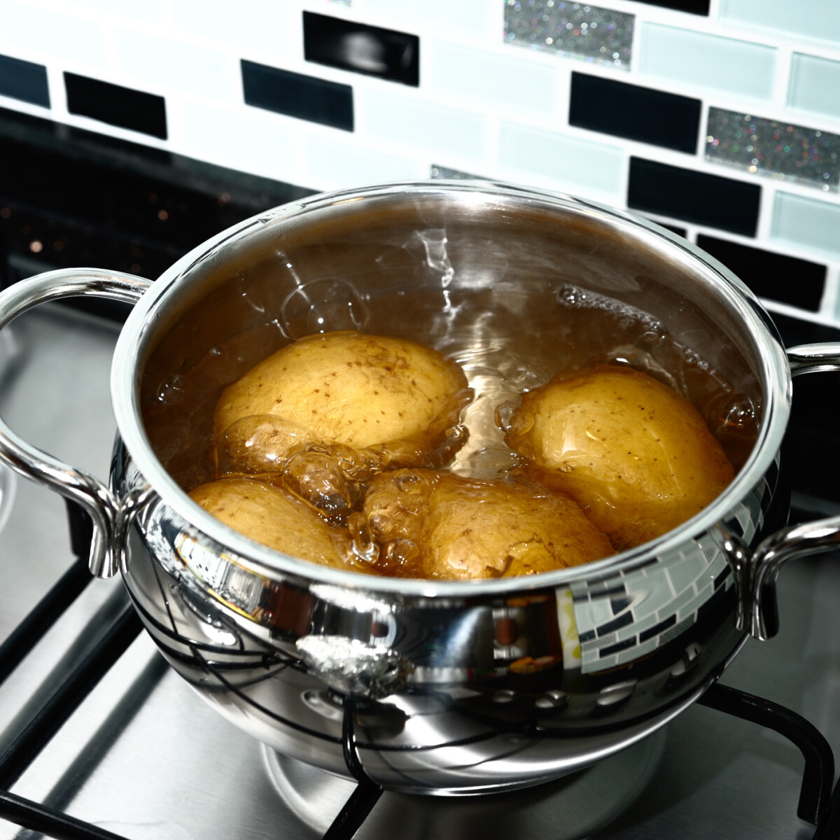Ennyi ideig kell főznöd a krumplit a tökéletes püréhez