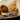 Szexi palacsinta és óriási bébicsirke Széll Tamás újranyílt éttermének sztárjai