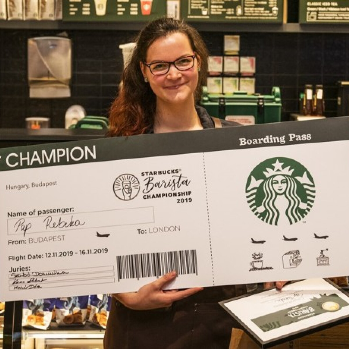 Fiatal magyar lány indul a Starbucks barista bajnokságán
