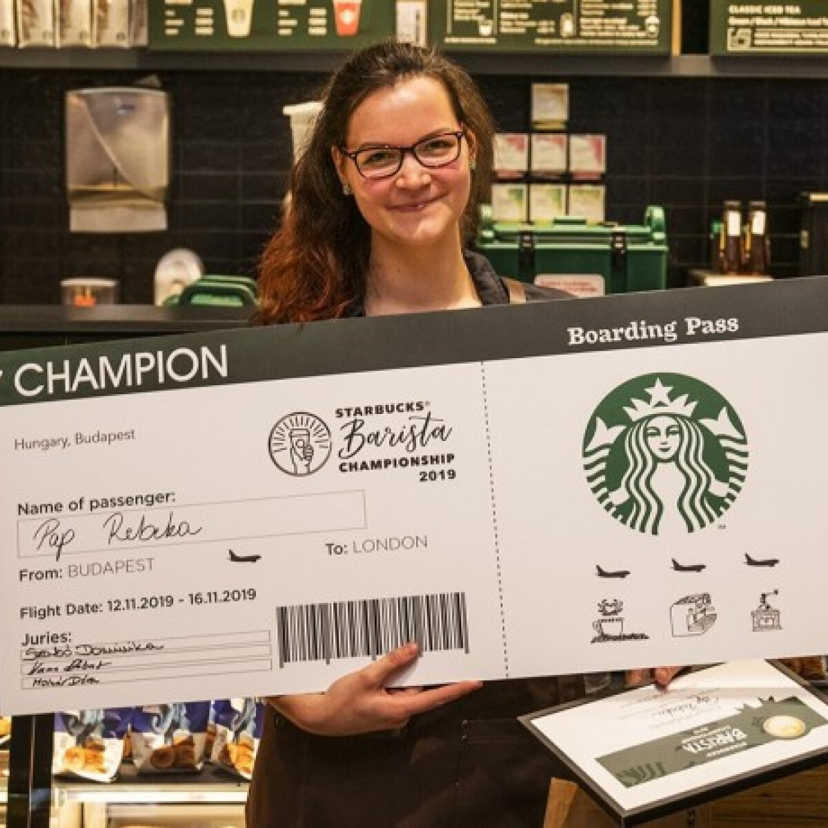 Fiatal magyar lány indul a Starbucks barista bajnokságán
