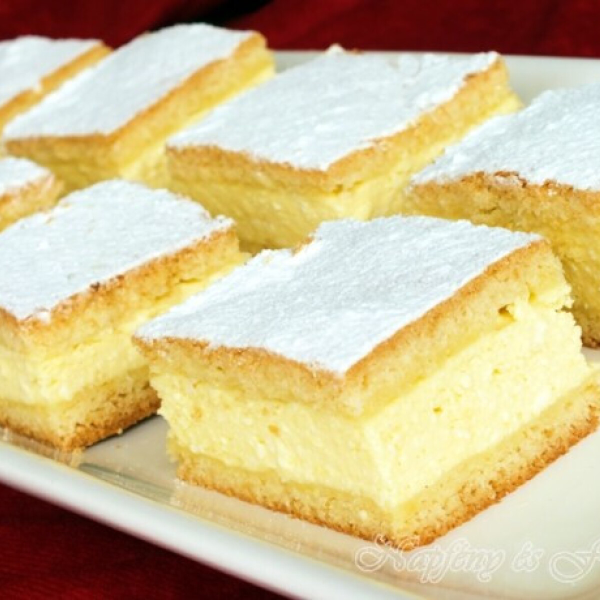 9 felhő puhaságú, krémes TÚRÓS PITE hétvégére