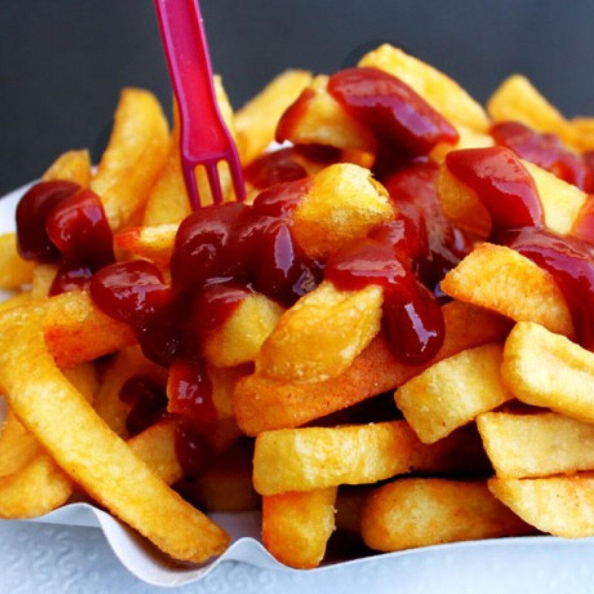 21 étel, amihez jár a ketchup!