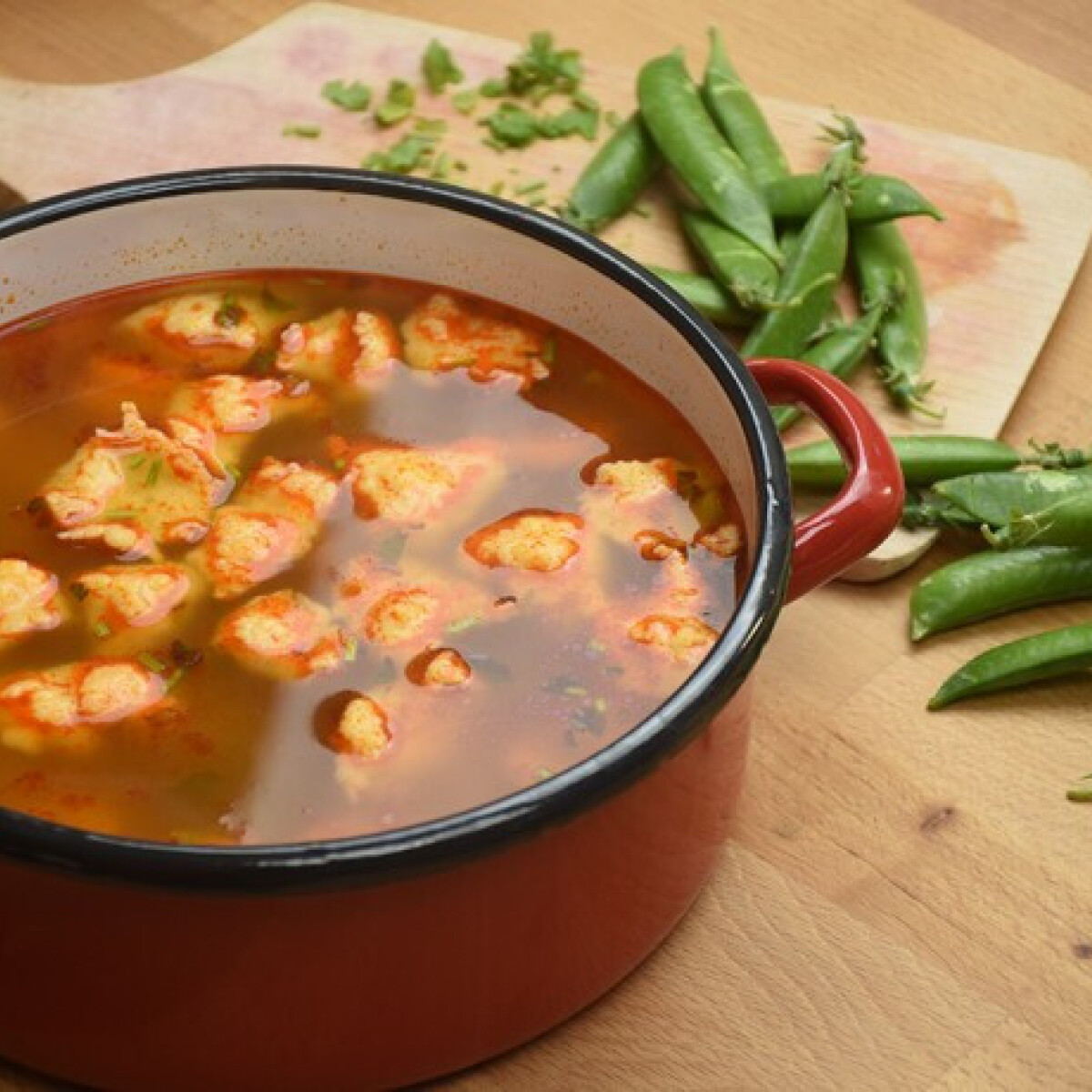 Mit főzzek ma? Borsóleves óriás nokedlivel, pad thai és máglyarakás a menü