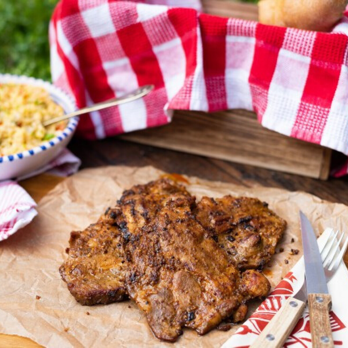 9 szaftos és laktató húsétel, ami a grillen is jól mutat