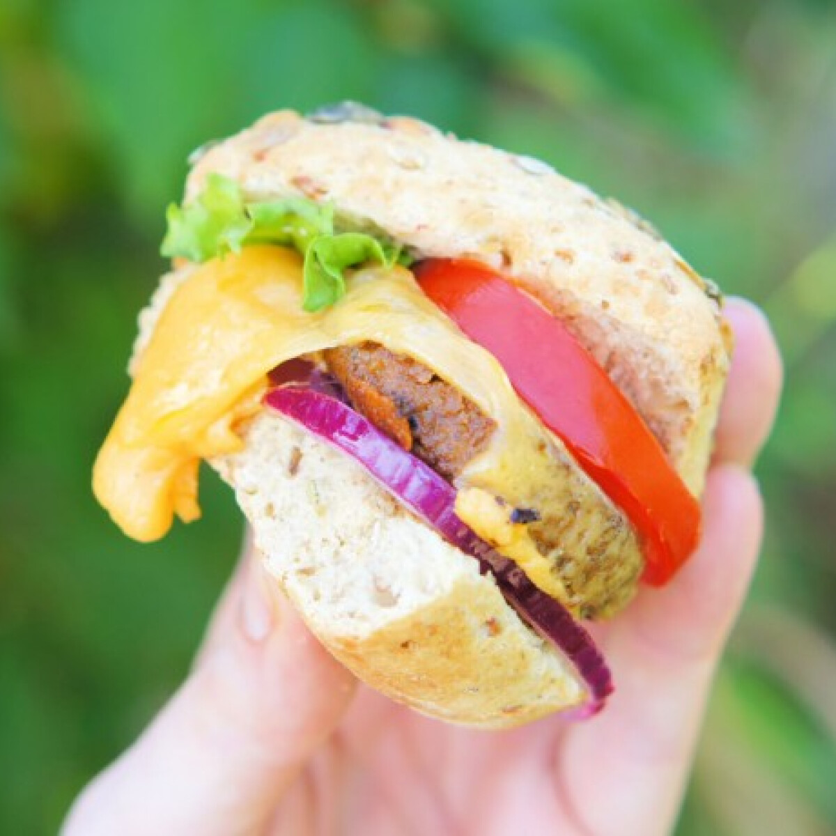 Újfajta hamburgert dobott piacra az egyik ismert üzletlánc - megkóstolnátok?