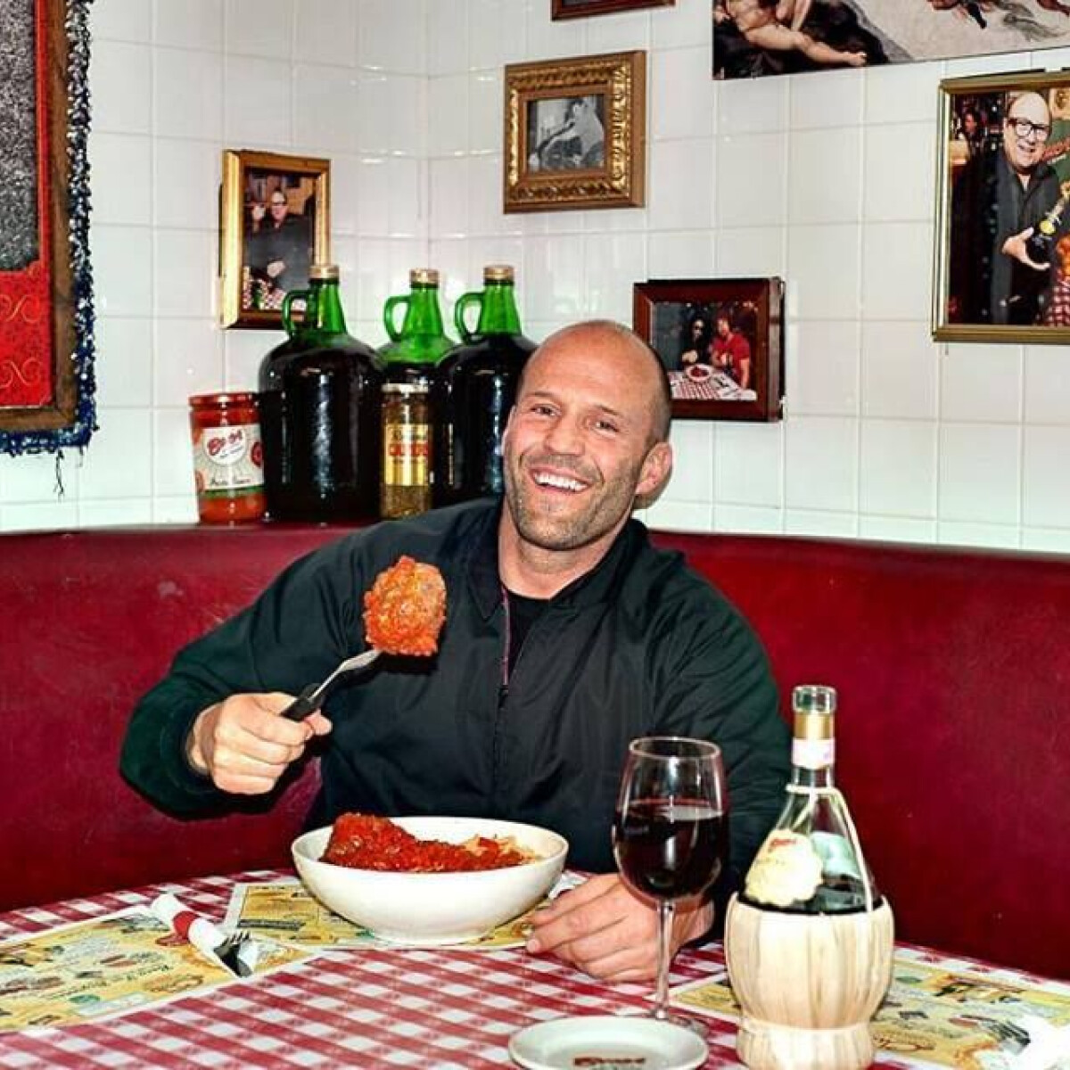 Biztosan te sem ilyen konyhát képzelnél Jason Statham házába