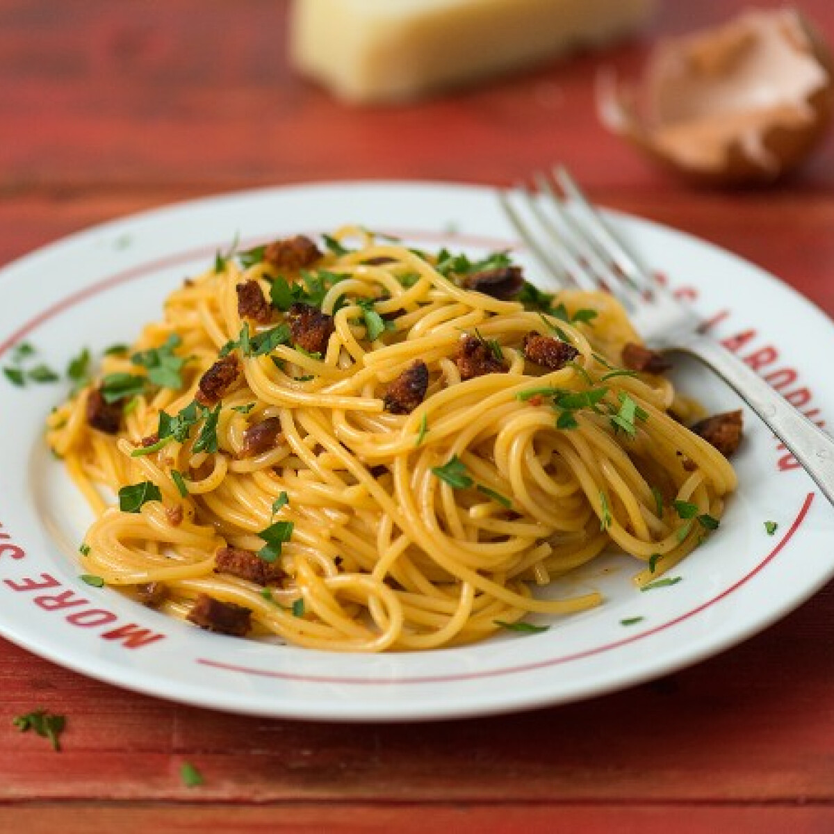 Az eredeti carbonara spagetti technikája