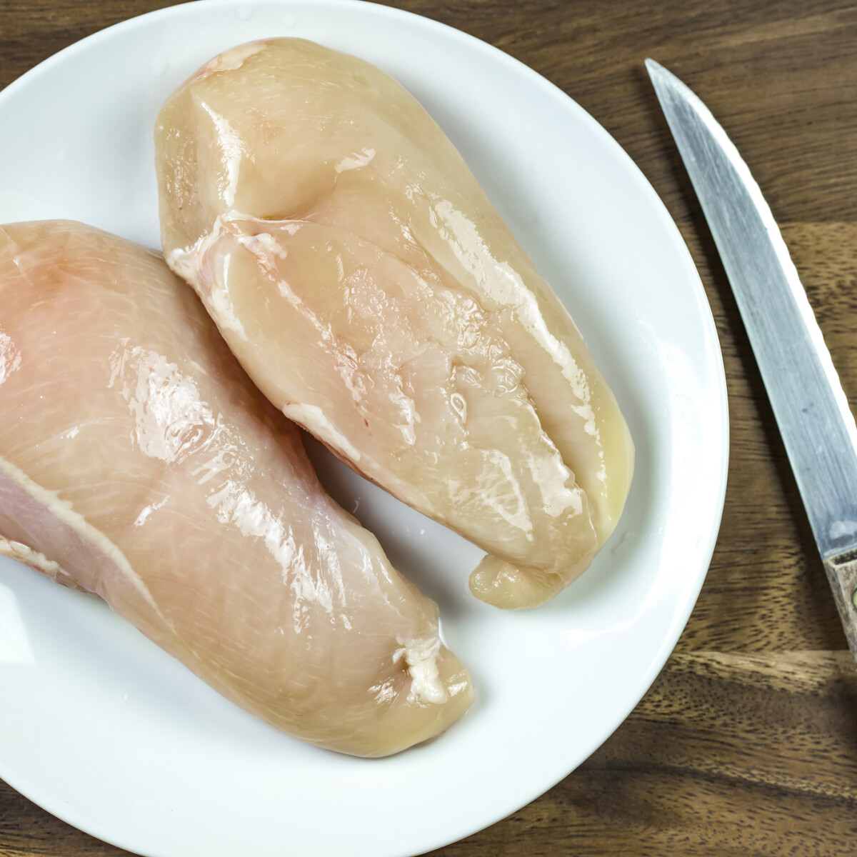 Mossuk vagy ne mossuk a csirkehúst? Itt egy biztonságos tipp