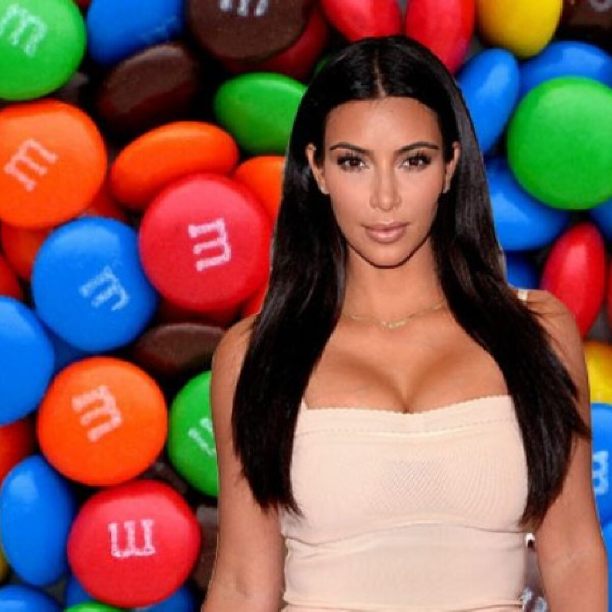 Kipróbáltam, hogyan eszi Kim Kardashian az M&M's-et