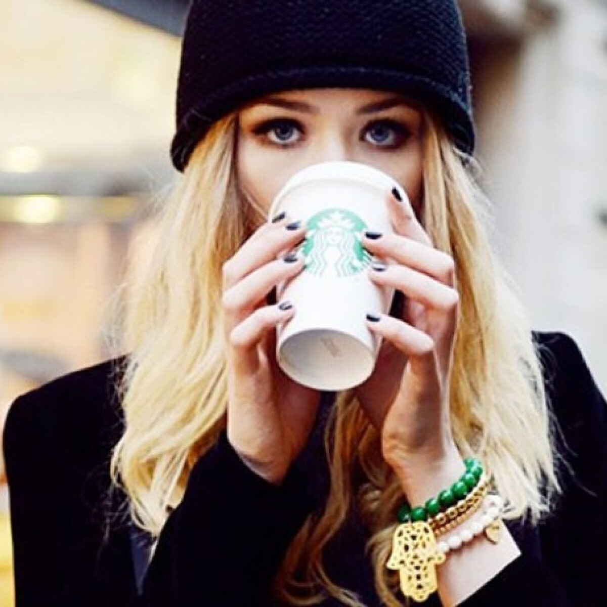 10 millió dolcsi egy kávéspohárért? A Starbucks-ban ez is lehetséges