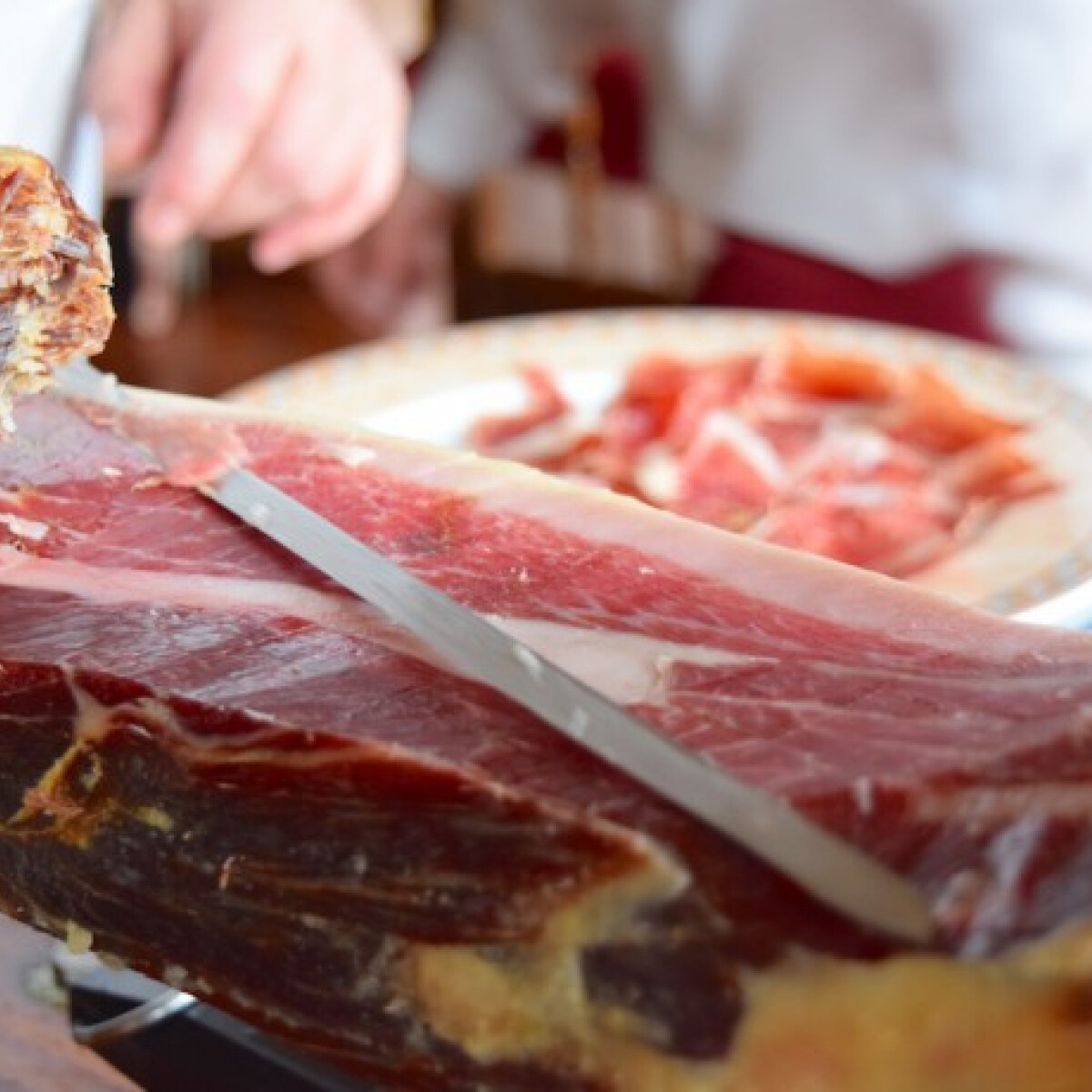 Semmi más, csak hús és só? - A mediterrán nyers sonka készítésének trükkjei