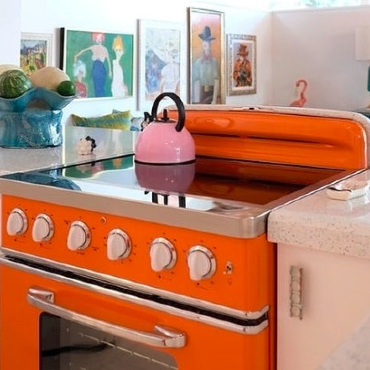 Ez a 10 nem mindennapi szín uralja idén a leggyönyörűbb konyhákat