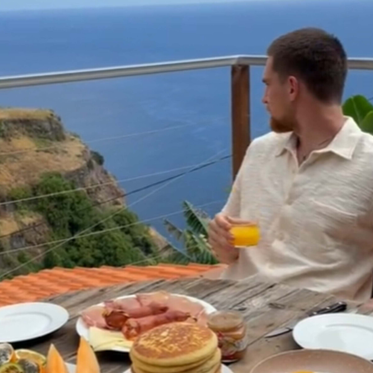 Sztár lett a srác a TikTokon, aki a karantén alatt tanult meg főzni