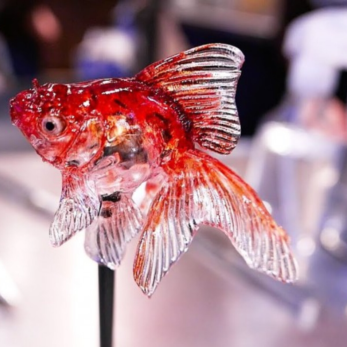 Japán cukorszoborművészet, az Amezaiku - így kell gyönyörű japán aranyhalat faragni rizsszirupból