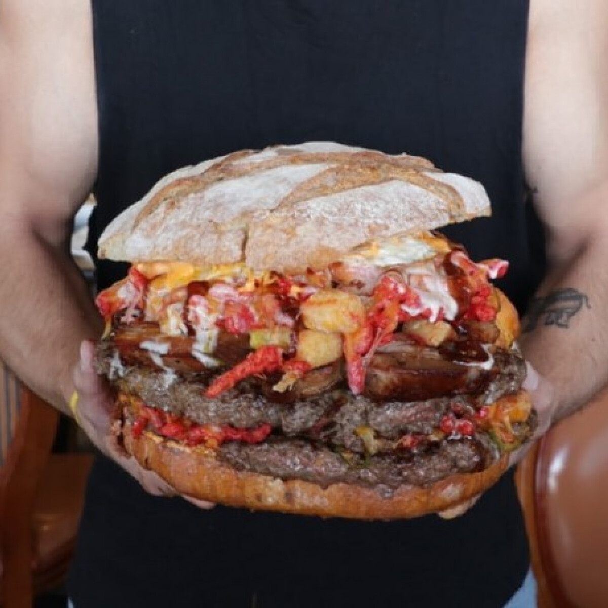 6 kilós hamburgerszörny: az USA Jamie Olivertől kér segítséget