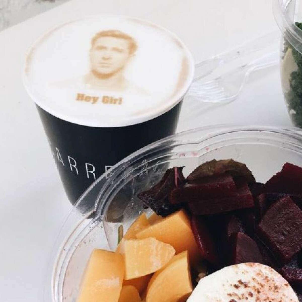Ryan Gosling reggelire? - Egy Los Angeles-i kávézóban ez sem elképzelhetetlen