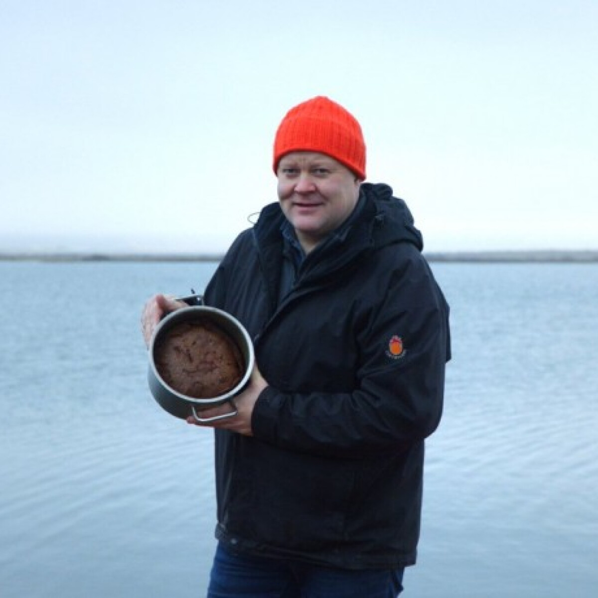 Kenyeret terem a föld Izlandon - Egy pék szokatlan módszerekkel