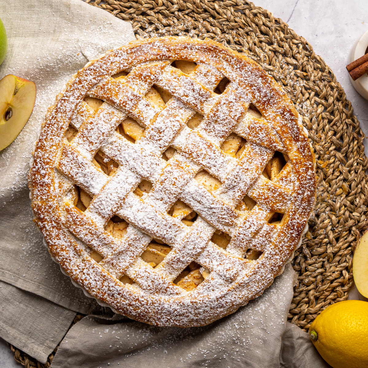 Így készül a tökéletes rácsos almás pite, az örök klasszikus